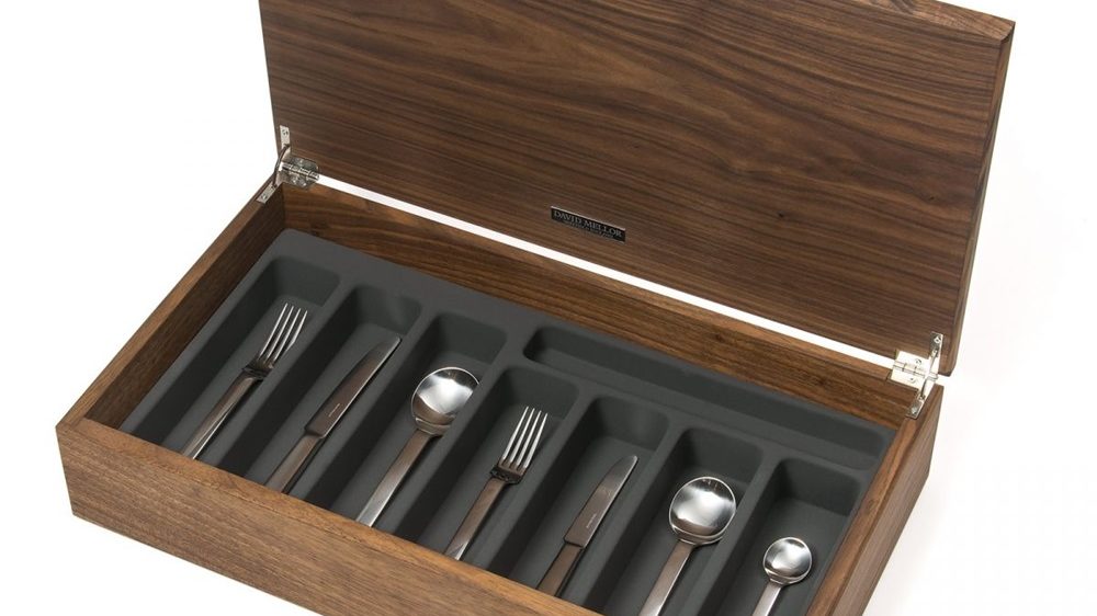 David Mellor Odeon Stainless Steel Cutlery Canteen Walnut profile