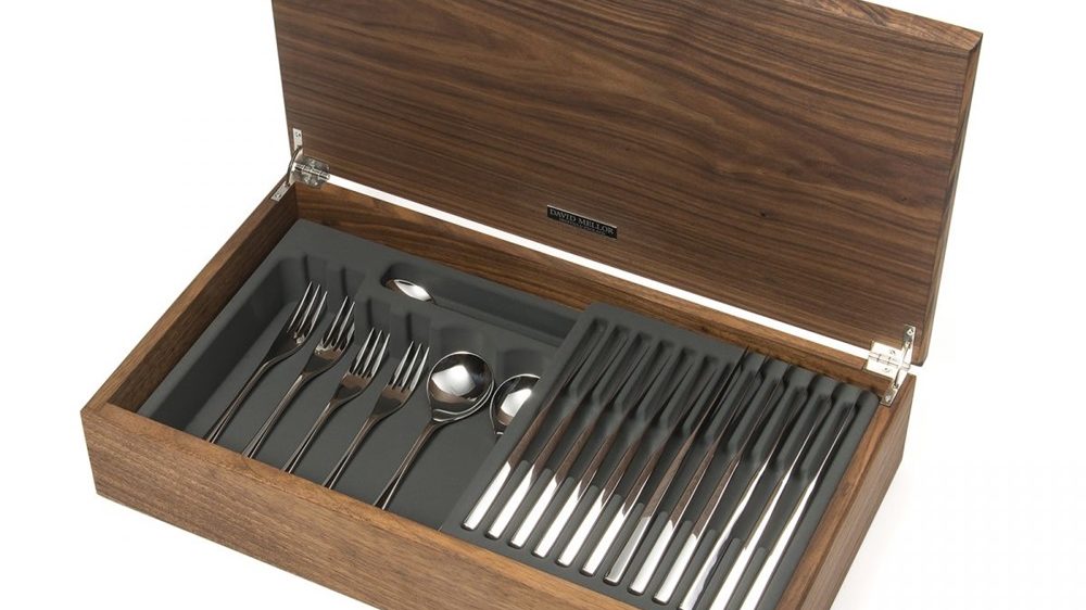 David Mellor Embassy Stainless Steel Cutlery Canteen Walnut profile