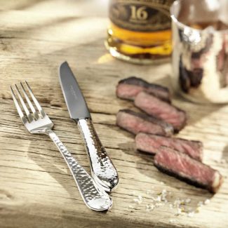 Martele Steak knife and fork in frozen black on board