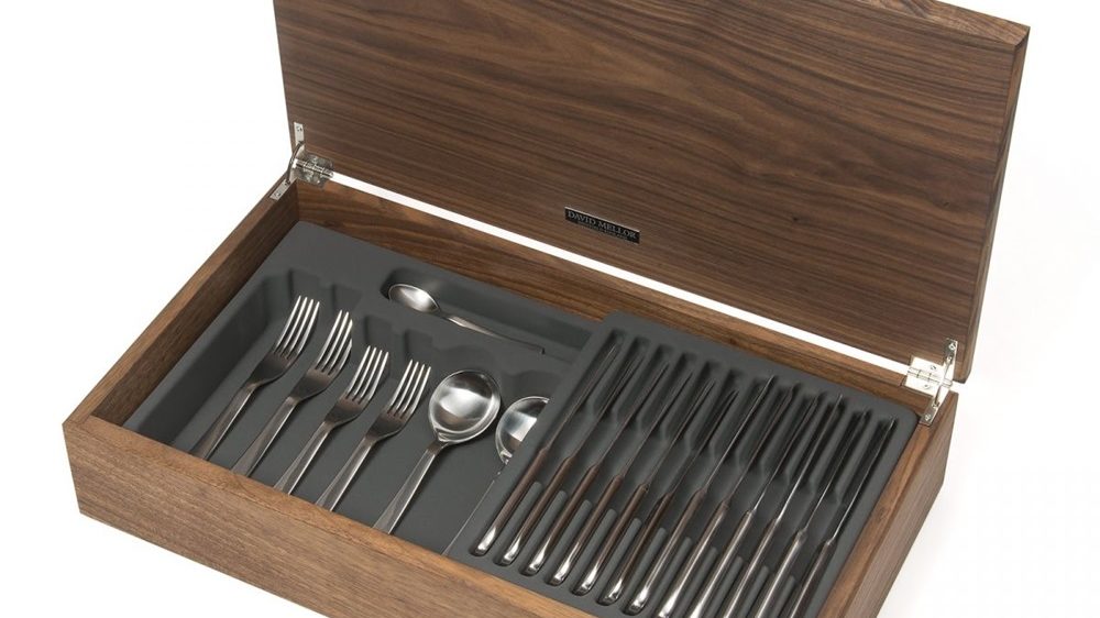 David Mellor Chelsea Stainless Steel Cutlery Set Canteen Walnut profile